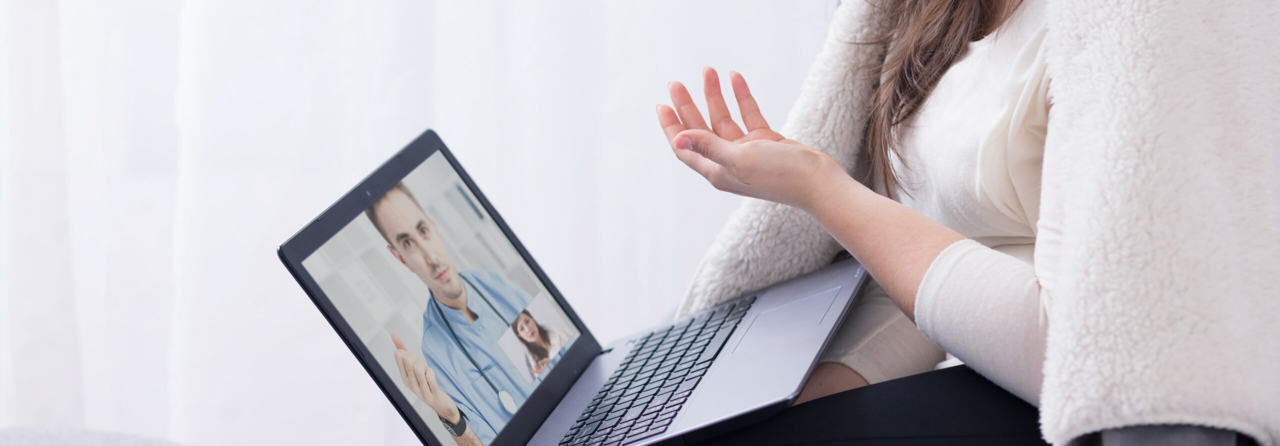 WHAT DO OUR INTENSIVE OUTPATIENT PROGRAMS INCLUDE?