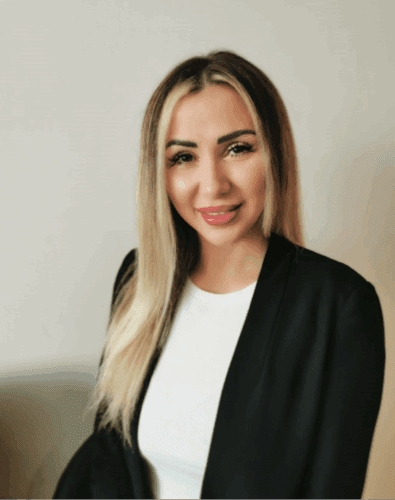 Headshot of Alexandra Bercea